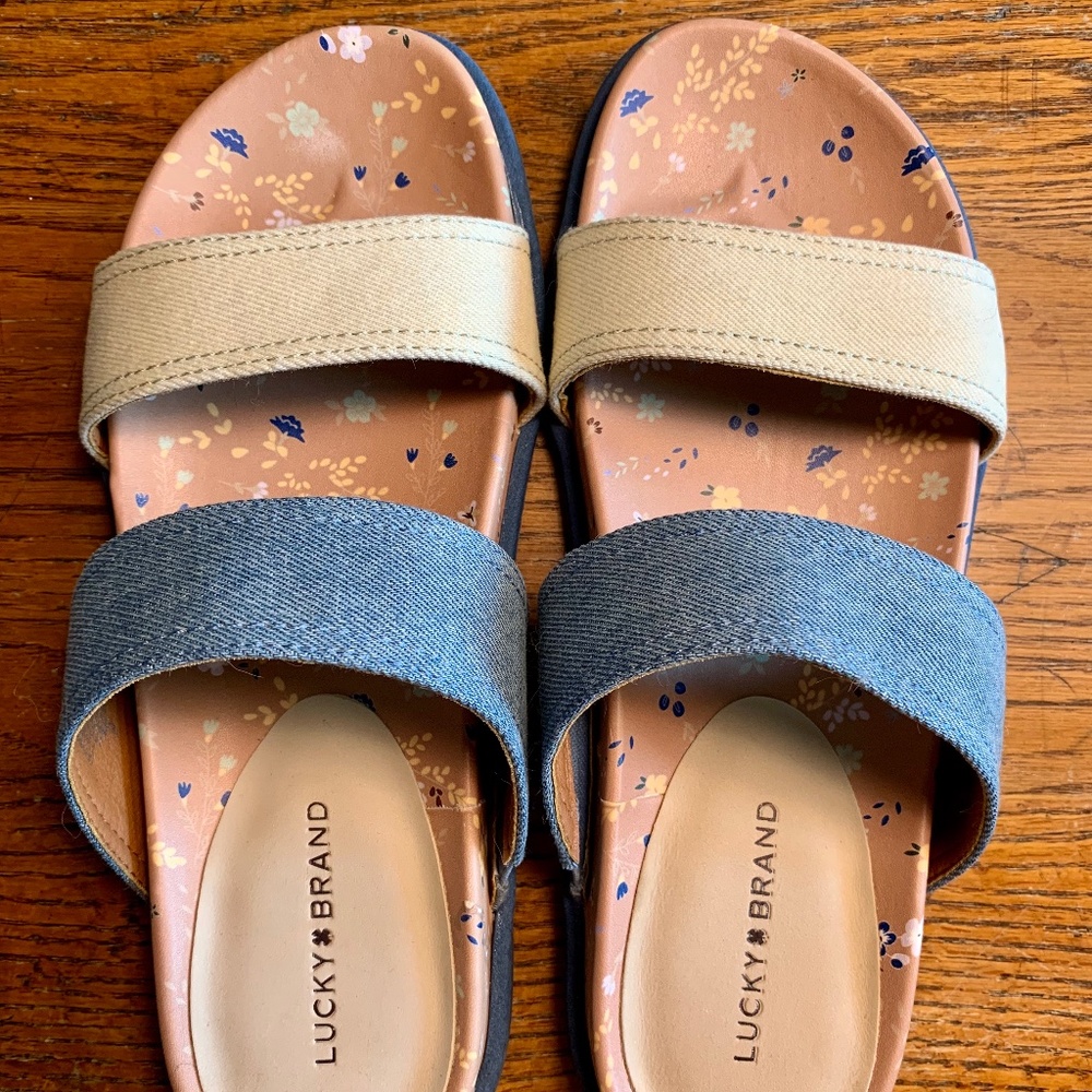 Womens Lucky Brand 2 strap sandals